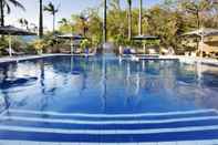 สระว่ายน้ำ Palm Bay Resort