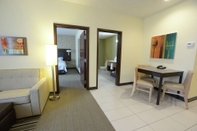 Bedroom Home2Suites by Hilton Edmond