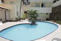 Kolam Renang Hotel Italia Beach