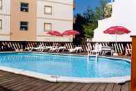 Swimming Pool Hotel Apartamento Iate