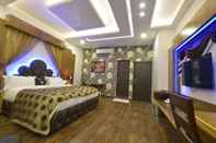 Bedroom Hotel J P International