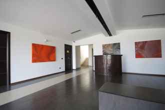 Lobby 4 Della Piana Residence