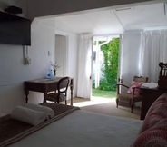 Kamar Tidur 3 Breeze Inn Bed and Breakfast