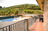 Swimming Pool Agriturismo La Rocca dei Briganti