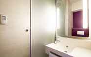 In-room Bathroom 3 B&B Hotel Paris Romainville Noisy Le Sec