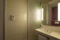 Toilet Kamar B&B Hotel Lyon Ouest Tassin