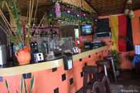 Bar, Kafe dan Lounge La Petra Beach Resort