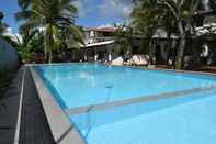 Kolam Renang Star Holiday Resort