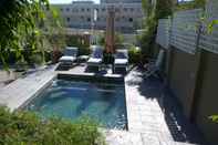 Swimming Pool Conifer Beach House