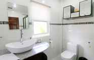 Toilet Kamar 6 J&R Residence