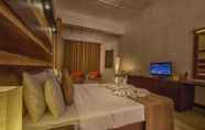 Bedroom 7 Avenra Beach Hotel