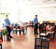 Restaurant 7 Vista Rooms At M.P Law College