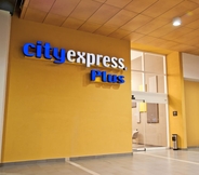 Lobby 3 City Express Plus by Marriott Guadalajara Palomar