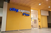 Lobby City Express Plus by Marriott Guadalajara Palomar