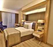 Kamar Tidur 2 Bof Hotels Ceo Suites Atasehir