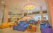 Lobby 6 Dome Beach Marina Hotel & Resort