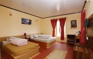 Bilik Tidur 6 Balthali Village Resort