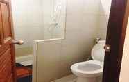 In-room Bathroom 5 Ruan Mai Sang Ngam Resort