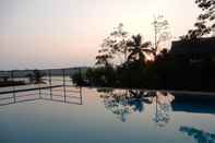 Swimming Pool Kadolana Eco Village