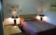 Bedroom 5 Blue Stream Motel