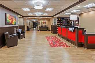 Lobby 4 Hampton Inn & Suites Claremore