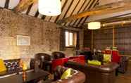 Lobi 3 YHA Beverley Friary - Hostel