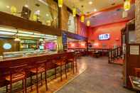 Bar, Cafe and Lounge Palacio de Pujadas by MIJ