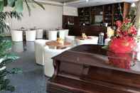 Bar, Kafe, dan Lounge Edra Palace