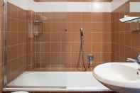 In-room Bathroom Hotel La Bettola