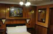 Bedroom 5 Cricklewood Lodge Hotel