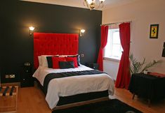 Bilik Tidur 5 Ferrari S Country House Hotel