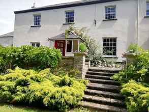 Exterior 4 Buckley Farmhouse