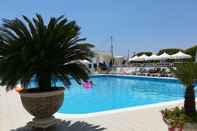 Swimming Pool Hotel Corallo