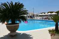 Swimming Pool Hotel Corallo