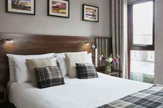 Bedroom 4 The Ranald Hotel