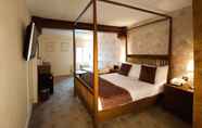 Kamar Tidur 5 Milton Watermill Hotel