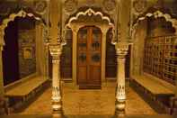 Lobby Neemrana's - Deo Bagh