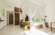 Kamar Tidur 2 Rockside Beach Resort