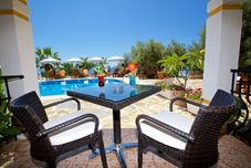 수영장 Hadrian Hotel