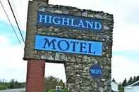 Exterior Highland Motel