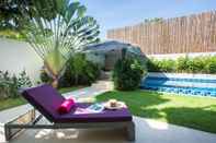 Swimming Pool Beachside Villa Baylis