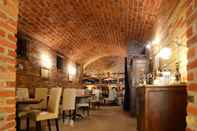 Bar, Cafe and Lounge Monferrato Resort