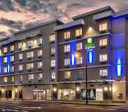 Bangunan 3 Holiday Inn Express & Suites Victoria - Colwood, an IHG Hotel