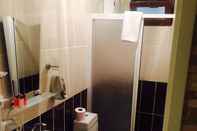 In-room Bathroom Emirbey Atli Turizm ve Dogal Yasam Koyu