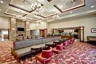 Quầy bar, cafe và phòng lounge Homewood Suites by Hilton Bridgewater/Branchburg