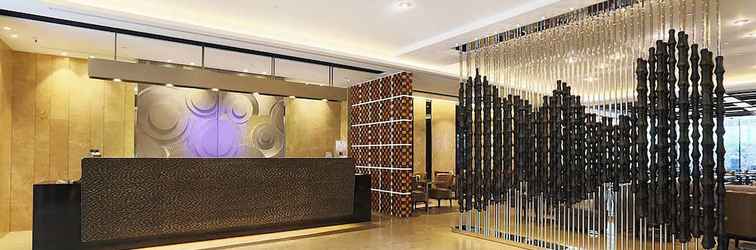 Lobi Royal Group Hotel Minghua Branch