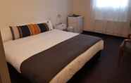 Bedroom 4 Morphett Arms Hotel