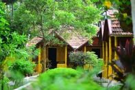 Exterior Savithri Inn