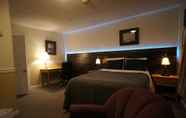 Kamar Tidur 2 Silverwood Inn & Suites