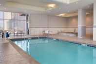 Swimming Pool Embassy Suites by Hilton Kansas City Olathe